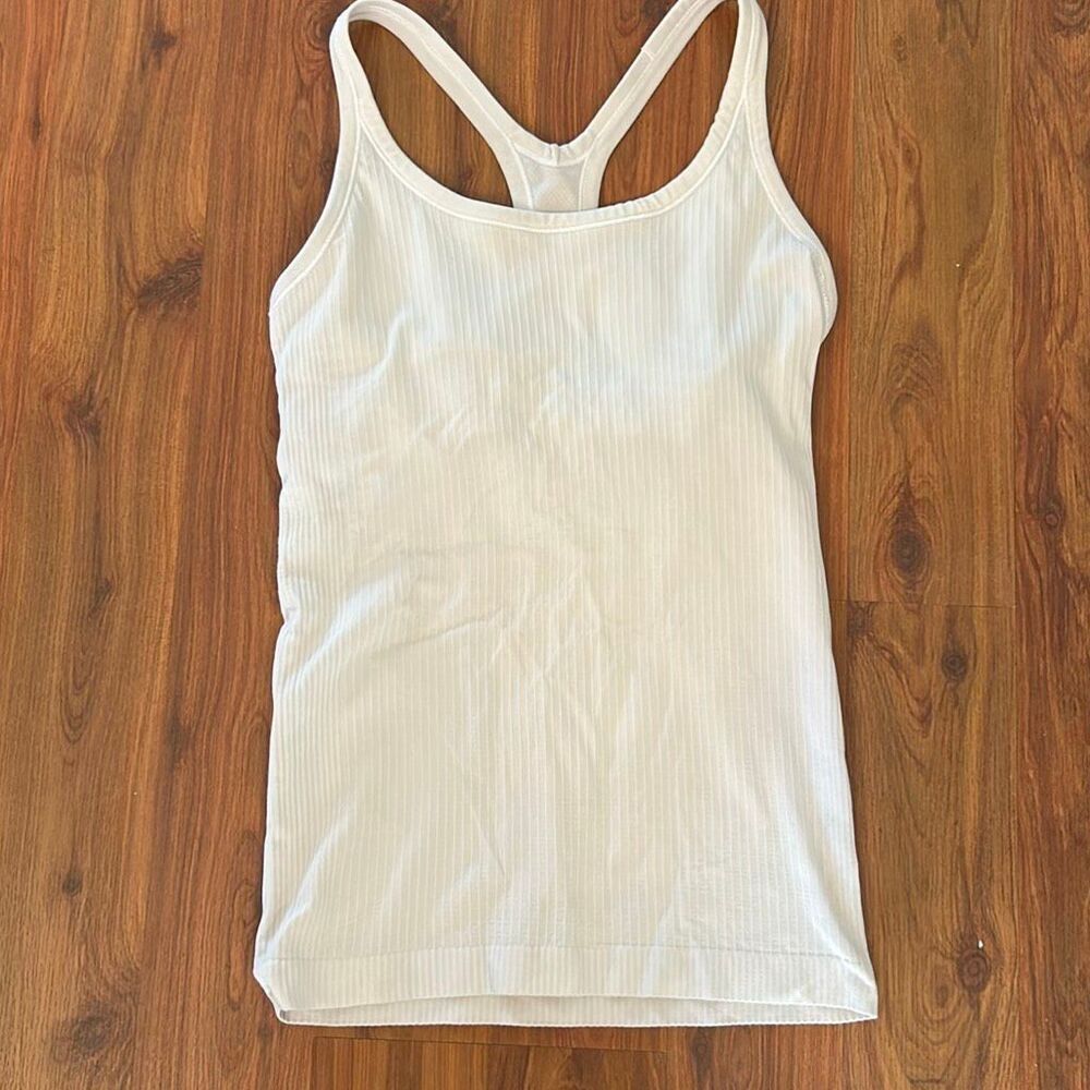 Lululemon cream beige ribbed classic top 6 racer back